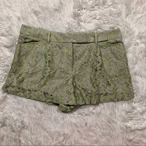 Chelsea and Violet Shorts lace size Medium
